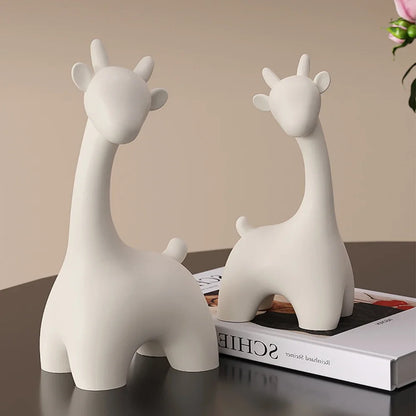 Modern Style Exquisite Deer Statue Office Sculpture Home Ornaments Accessories Figurines Wedding Gift Desktop Decoration