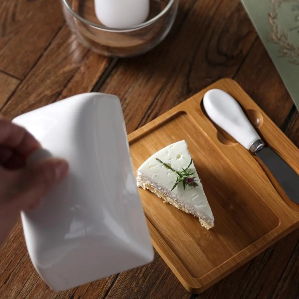 Creative Cute Small Sauce Dish with Lid Butter Cheese Box Seasoning Dish Ceramic Tableware Dessert Snack Vinegar Dish