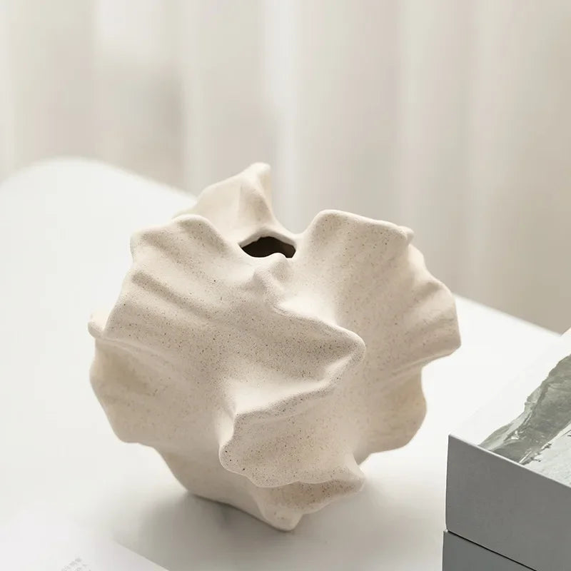 Ceramic Vase Geometric Wavy Patterns Petal Shape Porcelain Crafts Accessories for Flower Arrangement Flower Vase Home Decoration